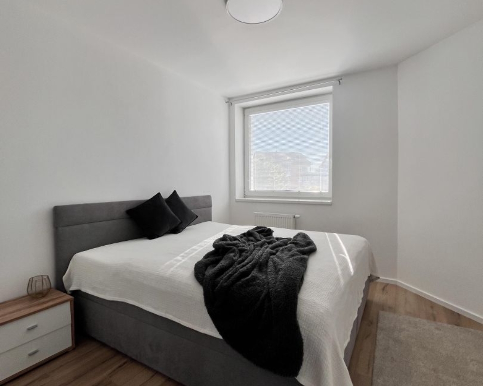 PREDANÉ TREEF ponúka 2-izbový zariadený byt v Zavare